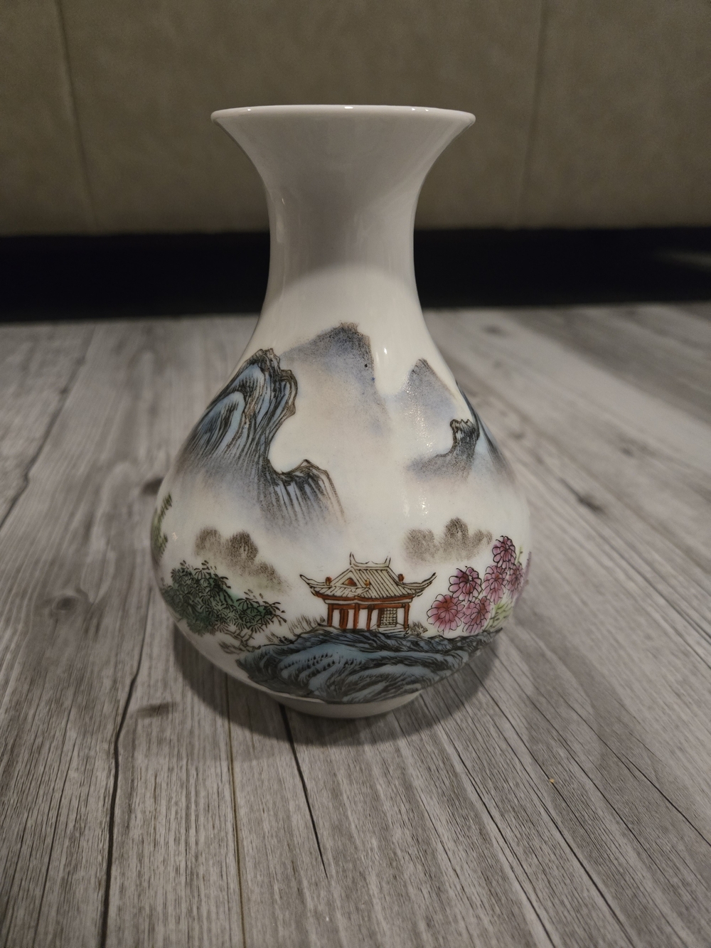 Vintage Chinese Hand-Painted Porcelain Bud Vase - Jurentang Mark Landscape